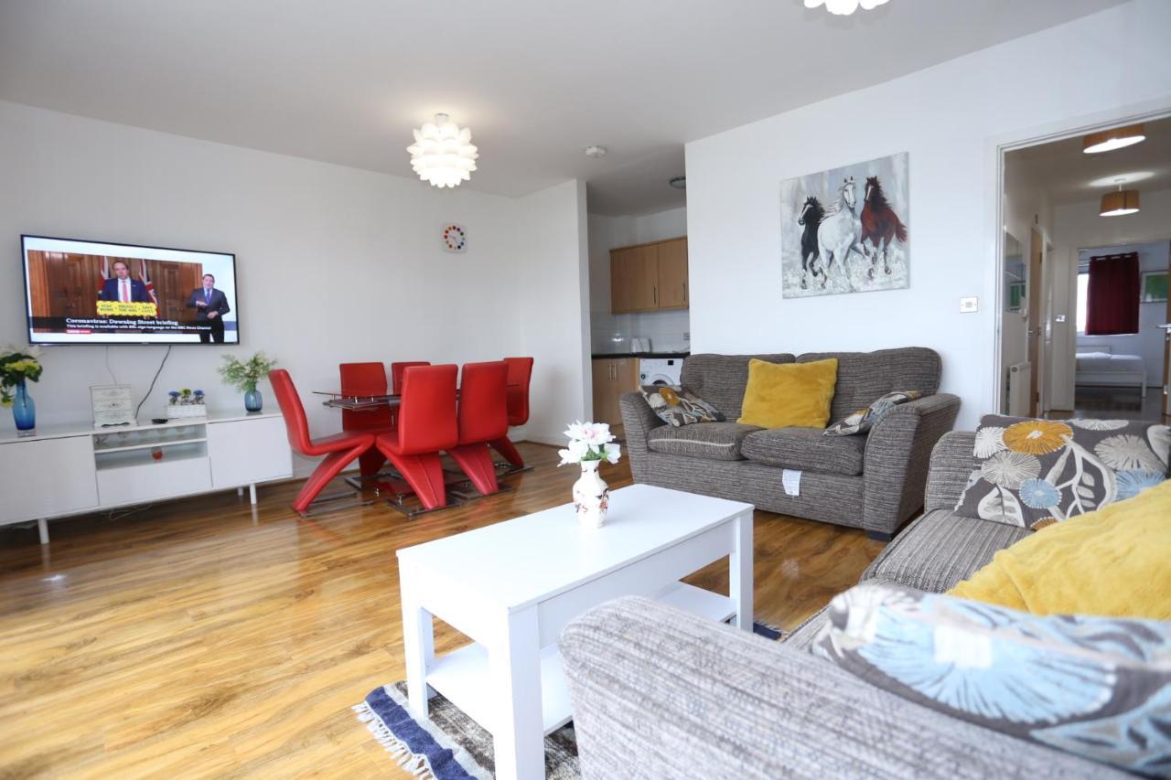 Lovely 2 Bed 2 Toilet Hill House River View Apartment Londra Esterno foto